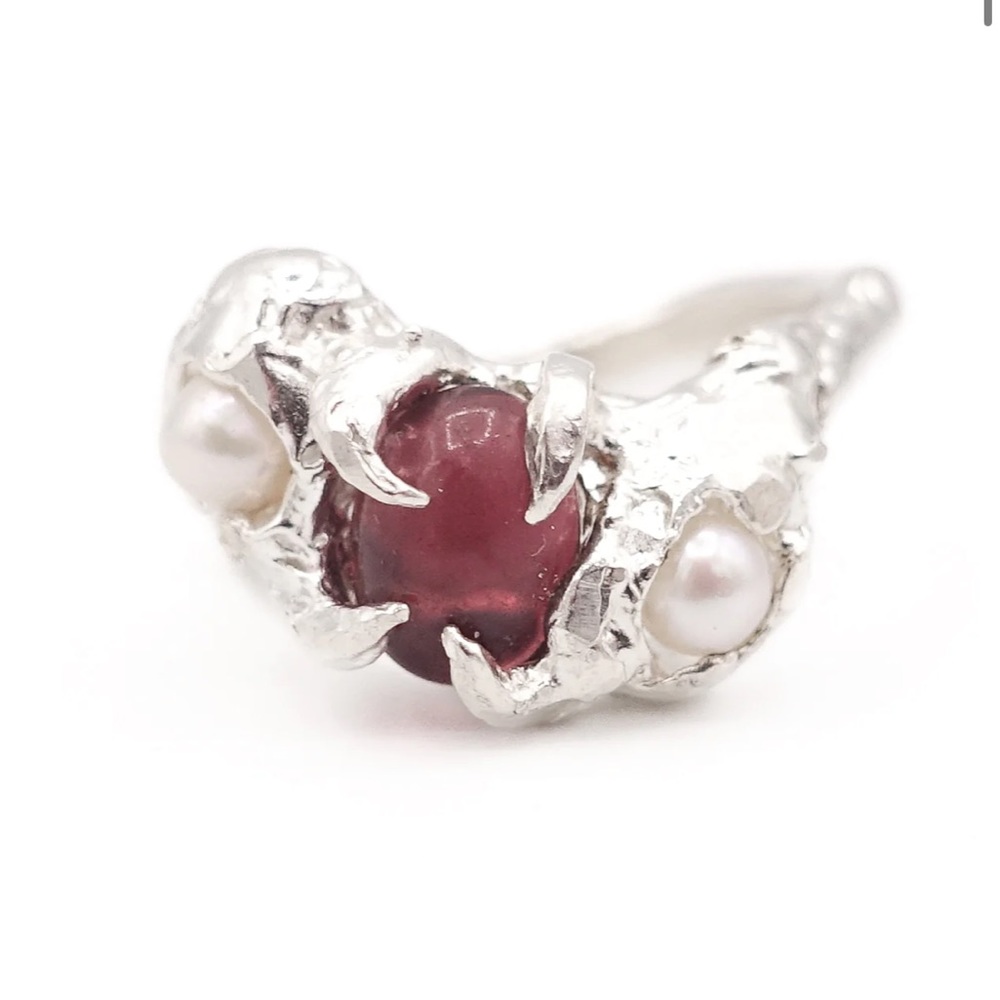 Brand new Harlot Hands sterling silver Legacy ring